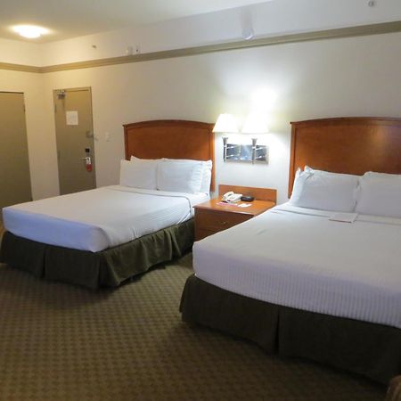 Ramada By Wyndham Edmonton South Hotell Rum bild