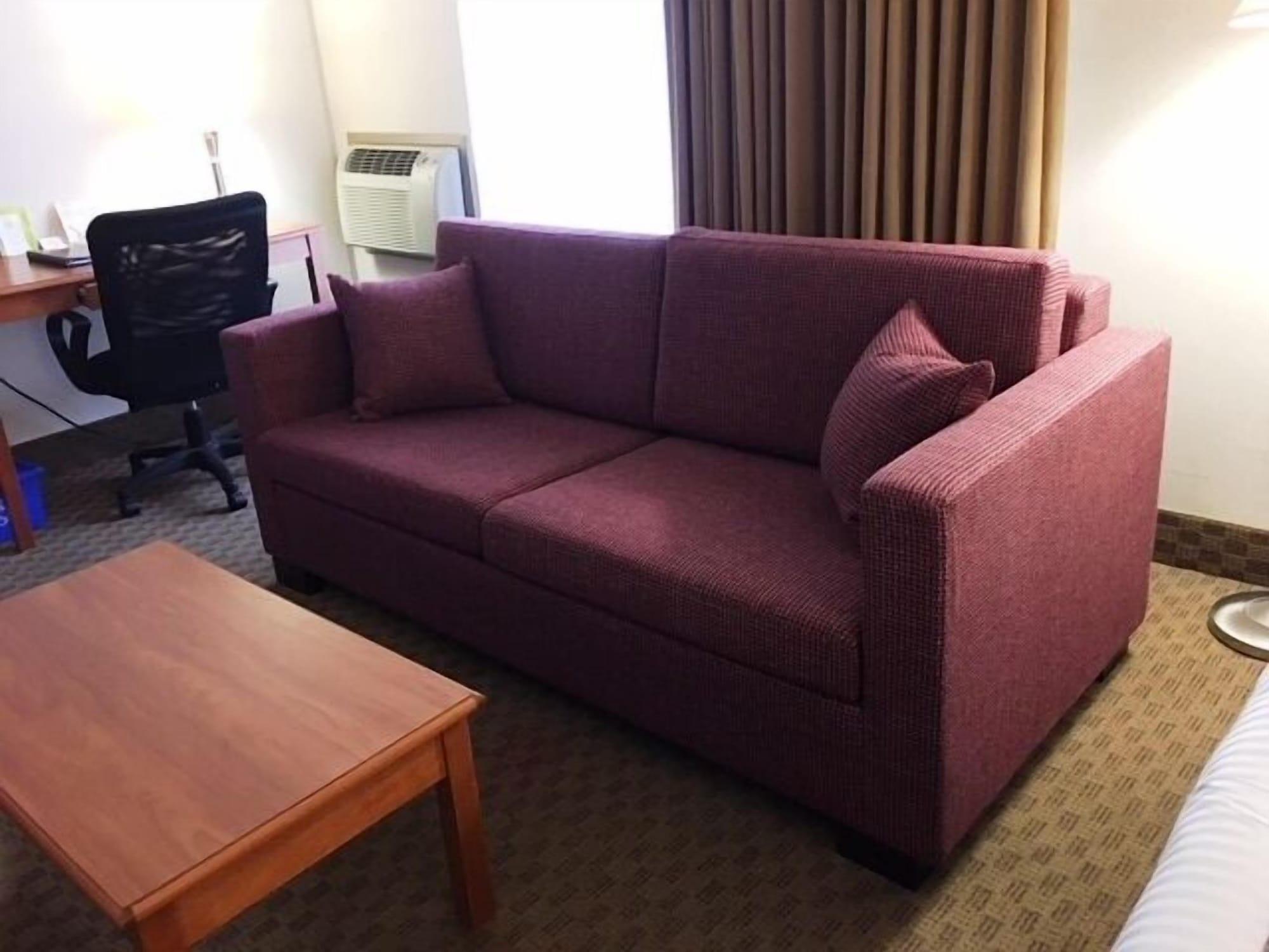 Ramada By Wyndham Edmonton South Hotell Exteriör bild